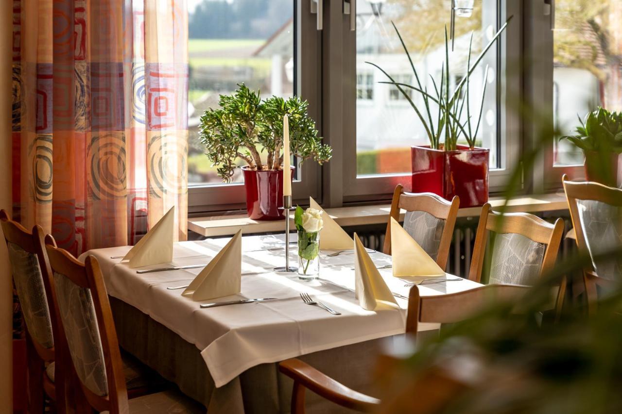 Gasthaus Hotel Zum Mohren Niederstotzingen Dış mekan fotoğraf